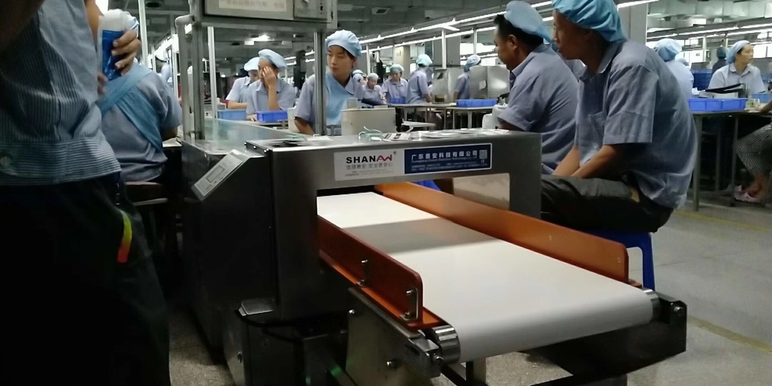 Tunnel Metal Detector , Food Inductrial Metal Detector ,  HACCP , ISO 9001 , CE Certified